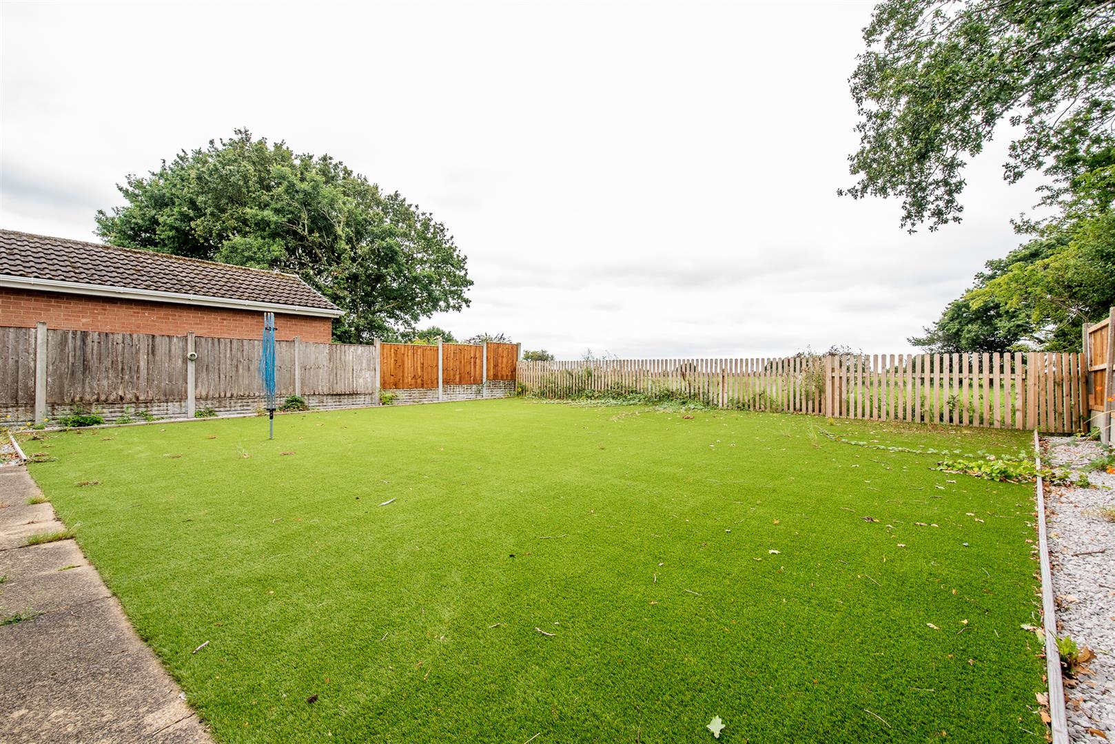 2 bed property in Limes Avenue, Chorley